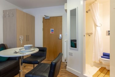 1 bed studio, Lower North Street, City Centre, Exeter, EX43EU - Image 9